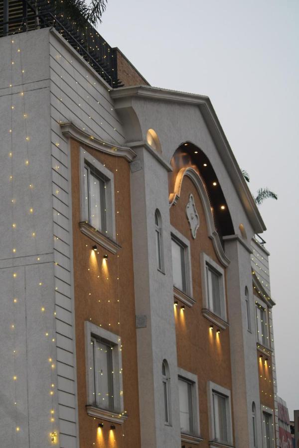 Sagar Hotel Just 5 Min From Golden Temple 암리차르 외부 사진