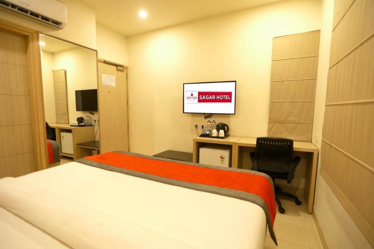 Sagar Hotel Just 5 Min From Golden Temple 암리차르 외부 사진