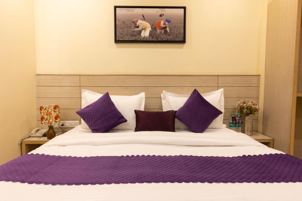 Sagar Hotel Just 5 Min From Golden Temple 암리차르 외부 사진